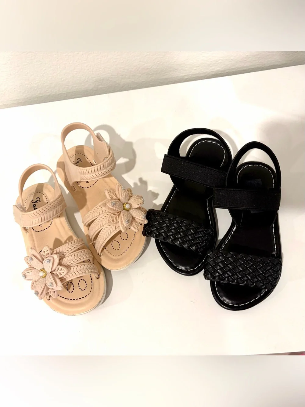 Toddler girls size 7.5 LOT of 2 pairs of strappy sandals. Black & Peach.